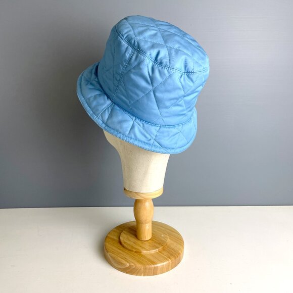 Blue Burberry quilted bucket hat - size small - Picture 3 of 8